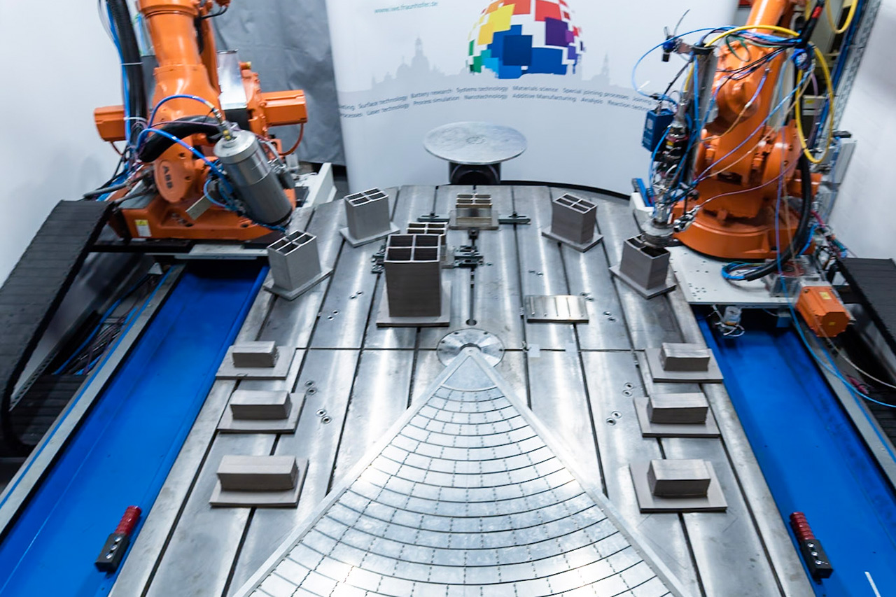 Additive Fertigung einer optischen Bank für das neue ATHENA-Weltraumteleskop.