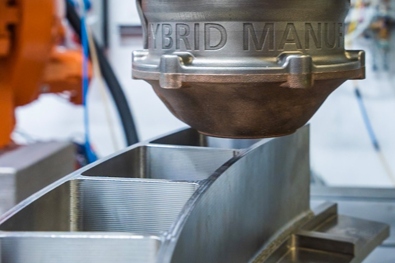 Düsenbasierte Additive Verfahren ermöglichen ergänzend aufgebrachte Funktionen und Funktionsbereiche.
